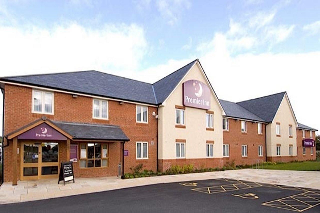 Premier Inn Premier Inn Rhuddlan Ngoại thất bức ảnh